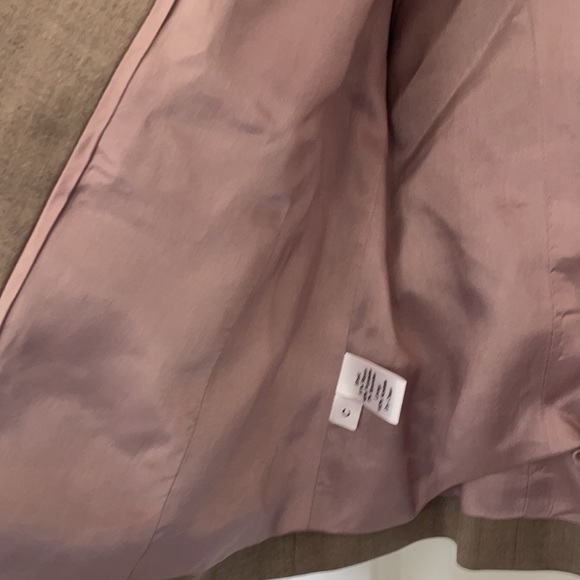 Ann Taylor Loft ladies blazer - Picture 4 of 7